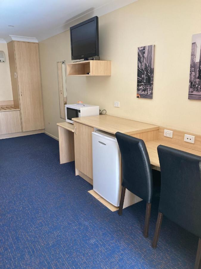 Cotswold Motor Inn Туумба Екстериор снимка