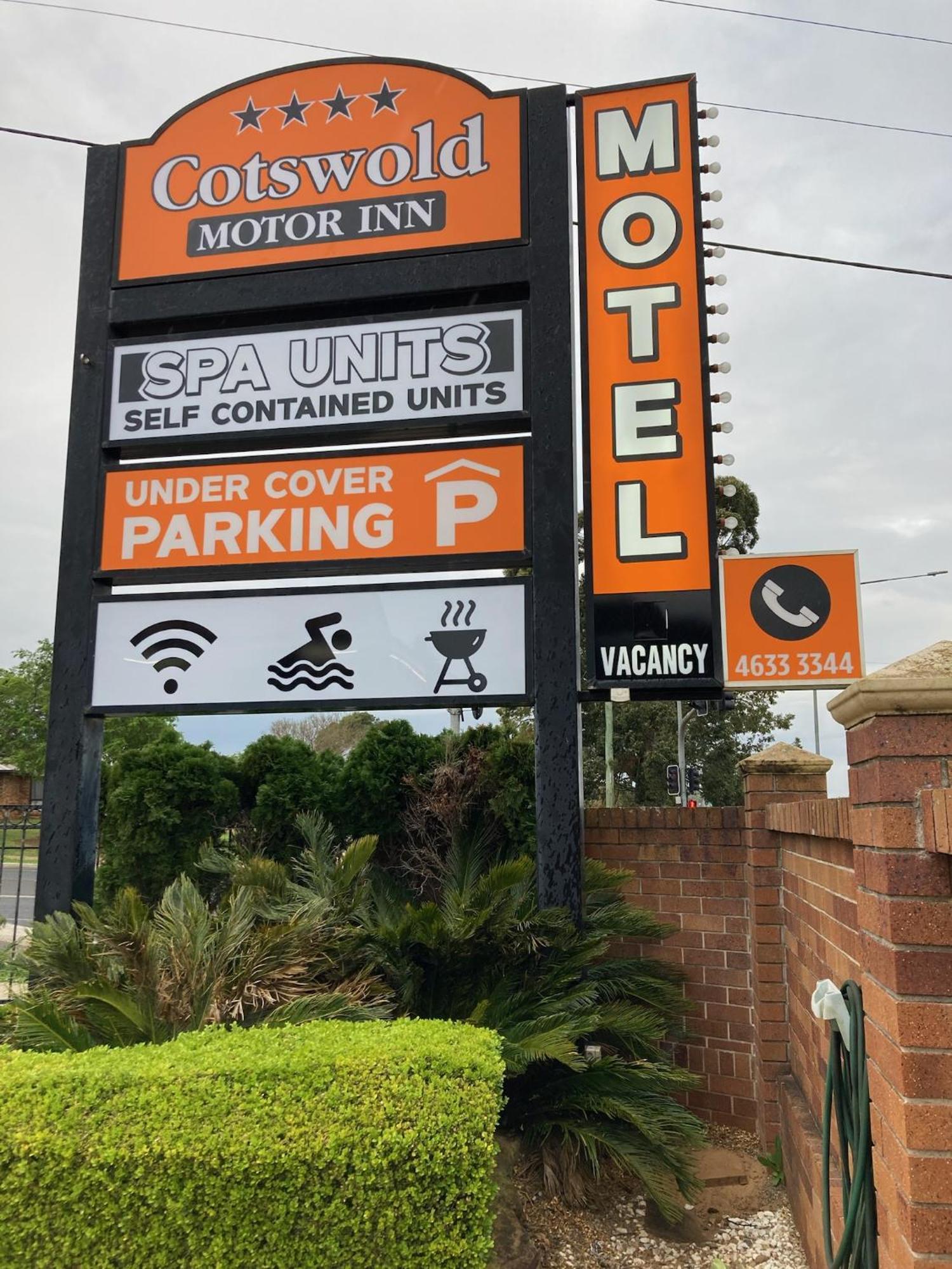 Cotswold Motor Inn Туумба Екстериор снимка