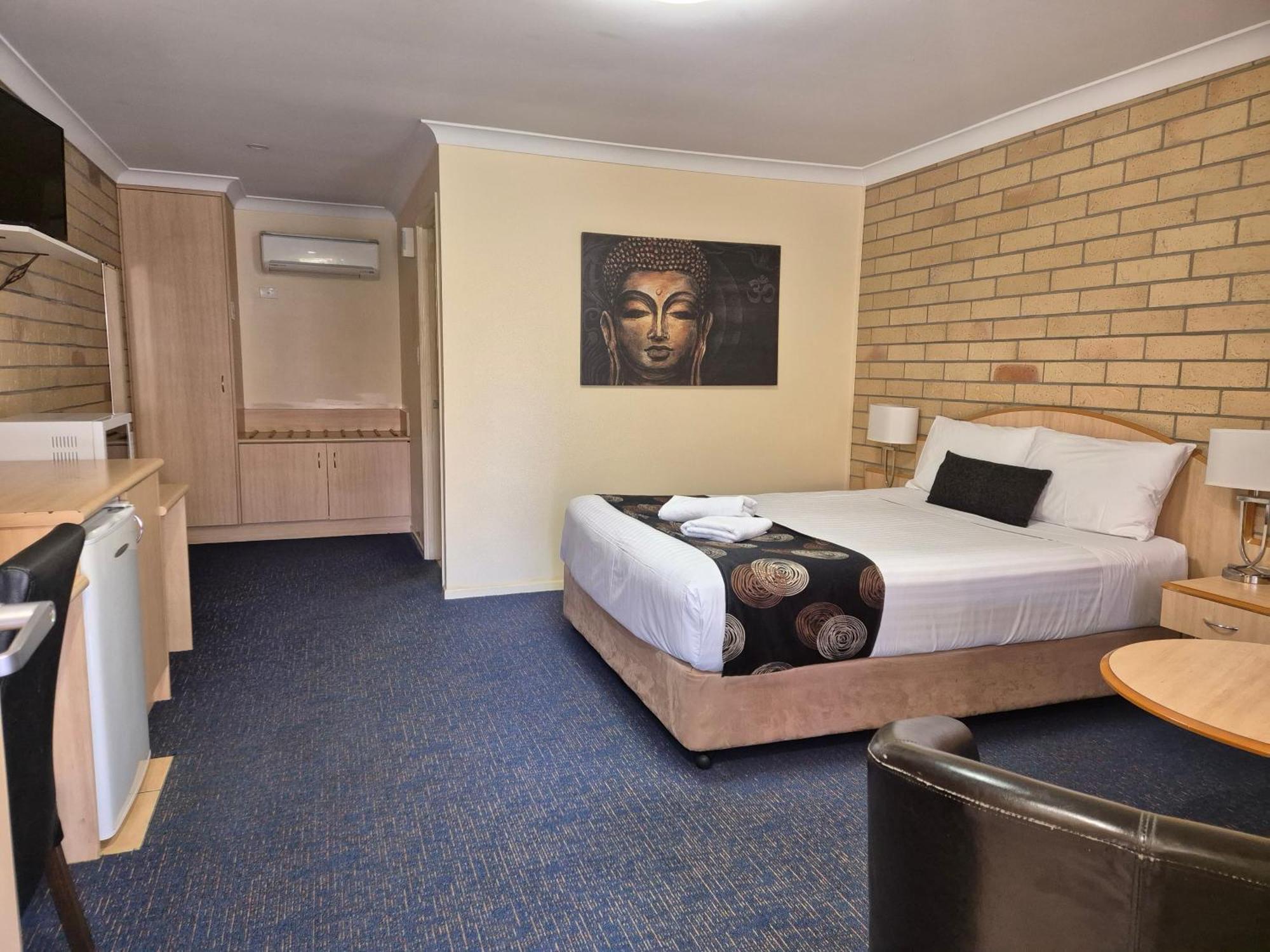 Cotswold Motor Inn Туумба Екстериор снимка