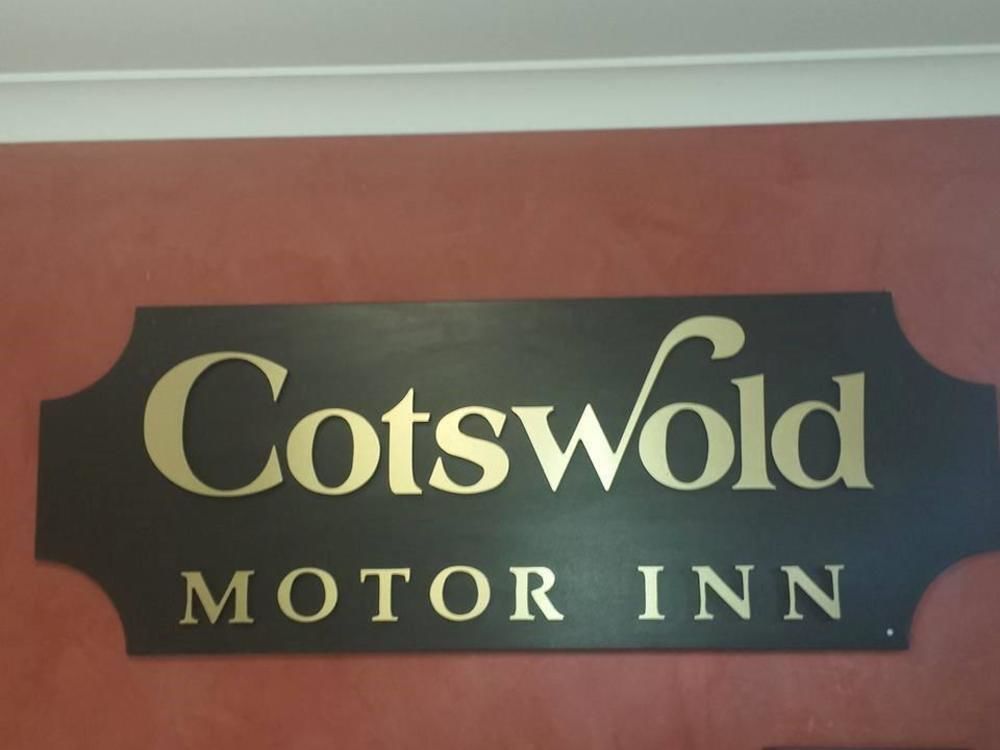 Cotswold Motor Inn Туумба Екстериор снимка