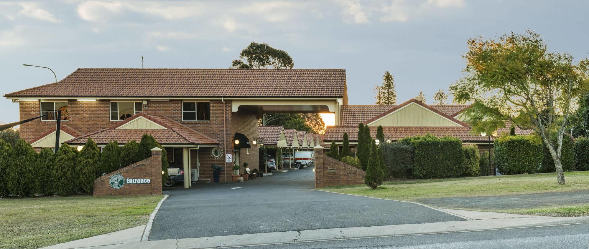 Cotswold Motor Inn Туумба Екстериор снимка