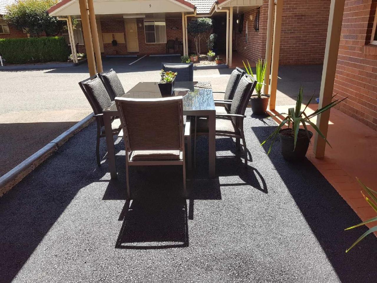 Cotswold Motor Inn Туумба Екстериор снимка